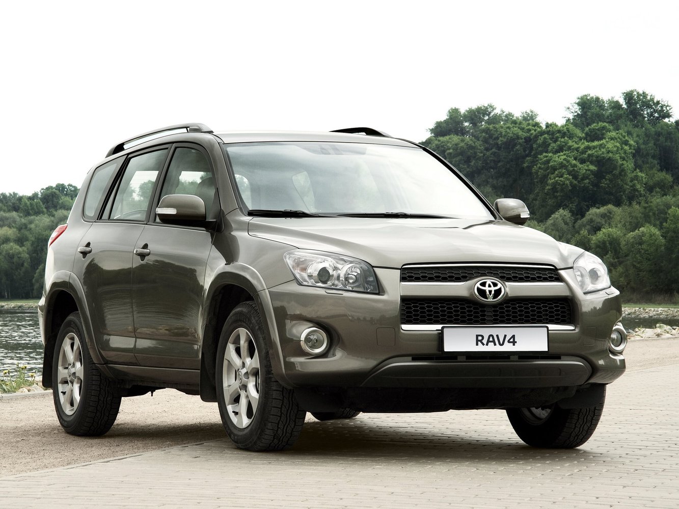 Toyota RAV 4 2010 - 2012