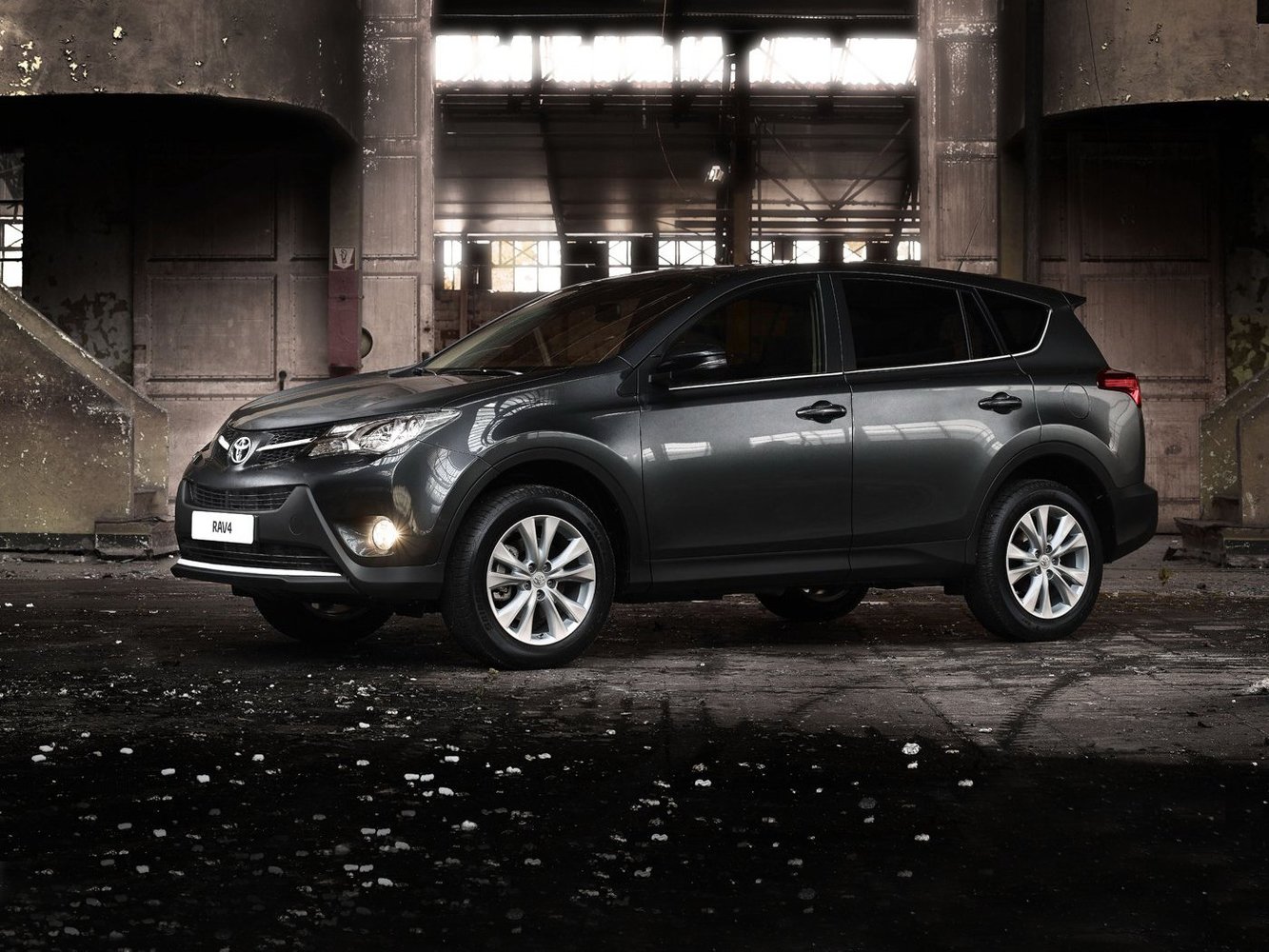 Toyota RAV 4 2013 - 2015