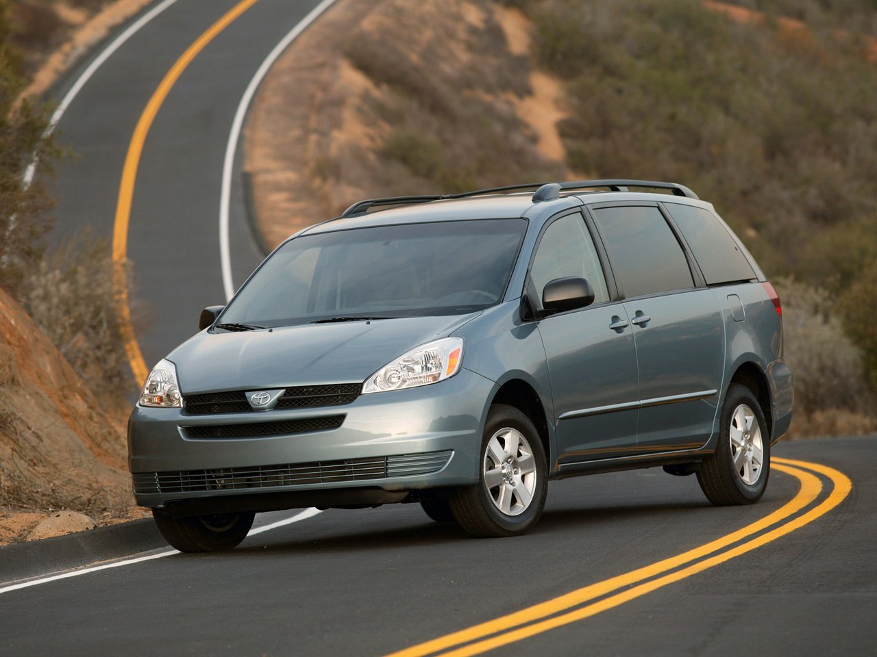Toyota Sienna 2003 - 2005