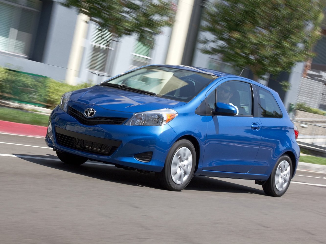 Toyota Yaris 2011 - 2014