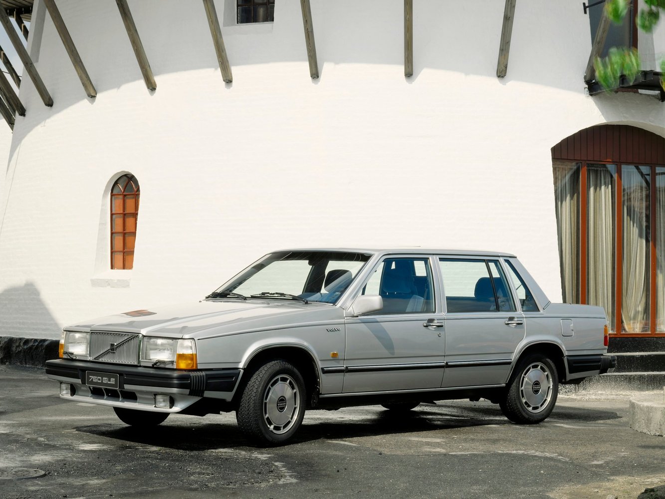 Volvo 760 1981 - 1992