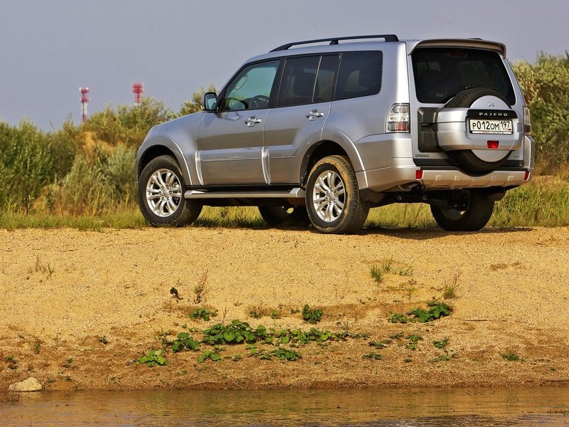 mitsubishi Mitsubishi Pajero