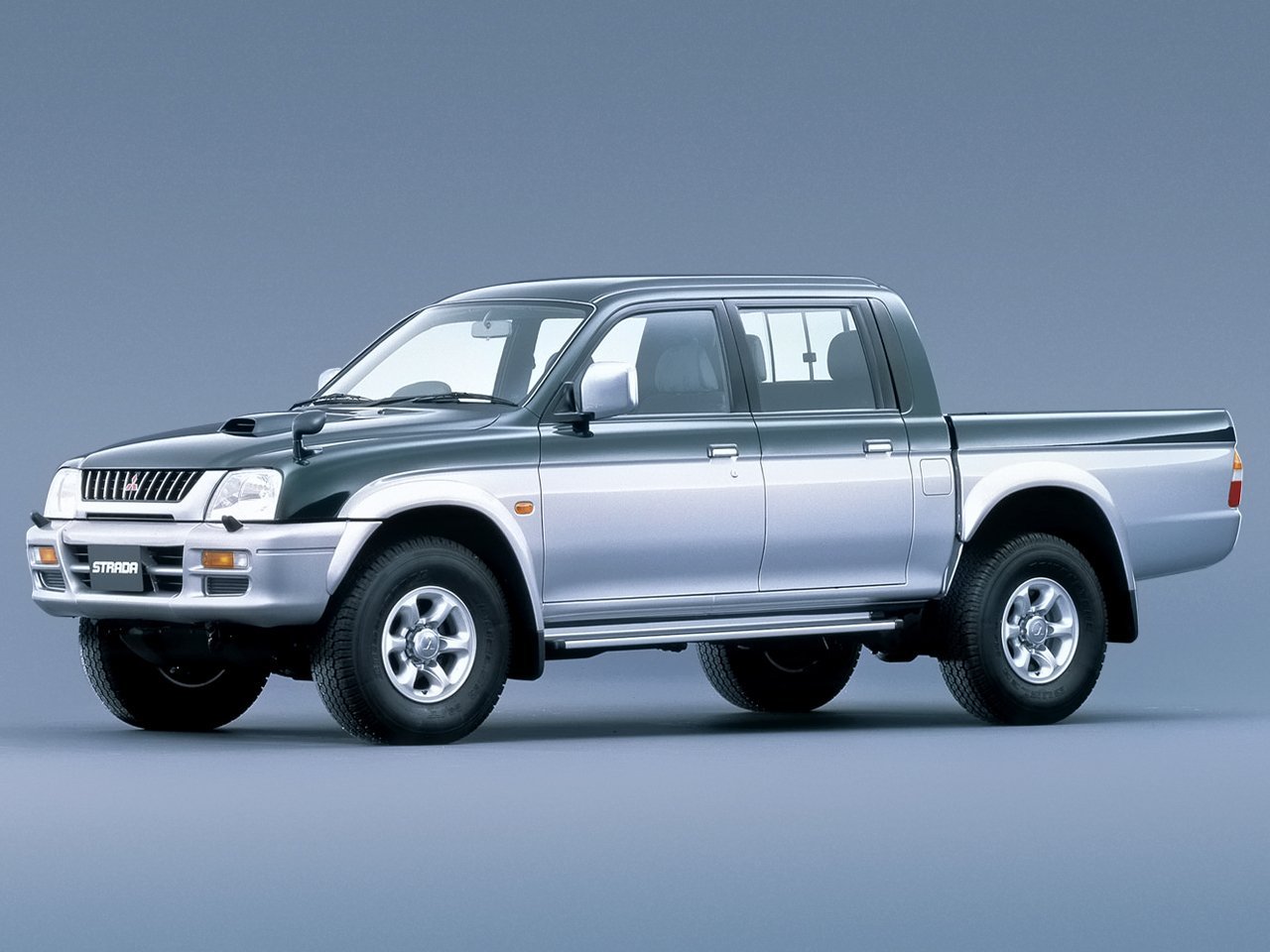 mitsubishi Mitsubishi Strada