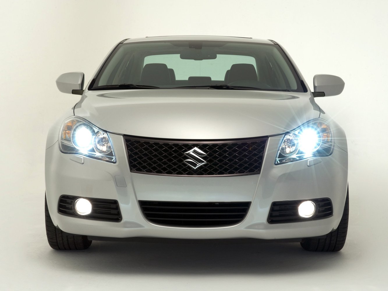 suzuki Suzuki Kizashi