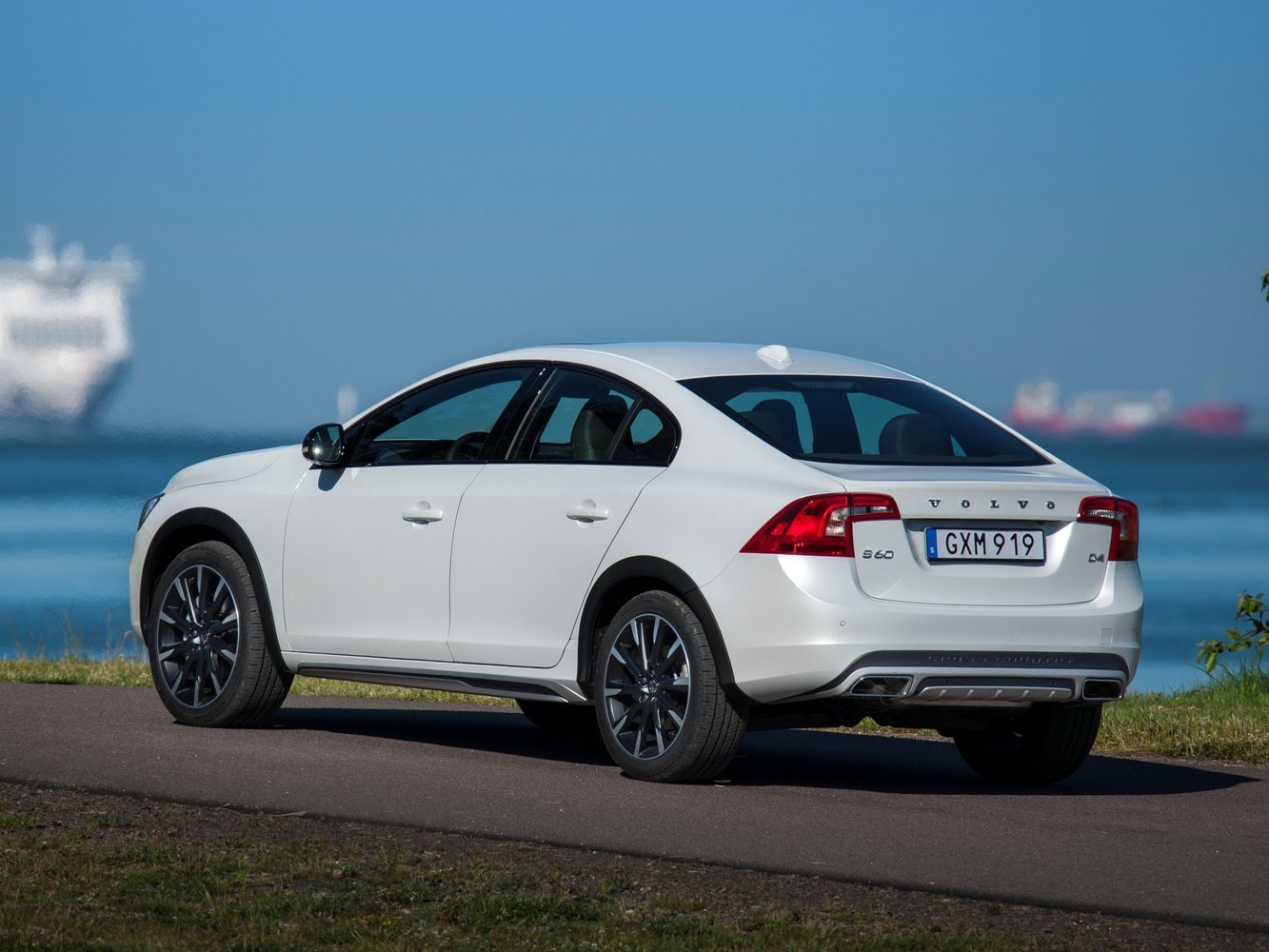 volvo Volvo S60 Cross Country